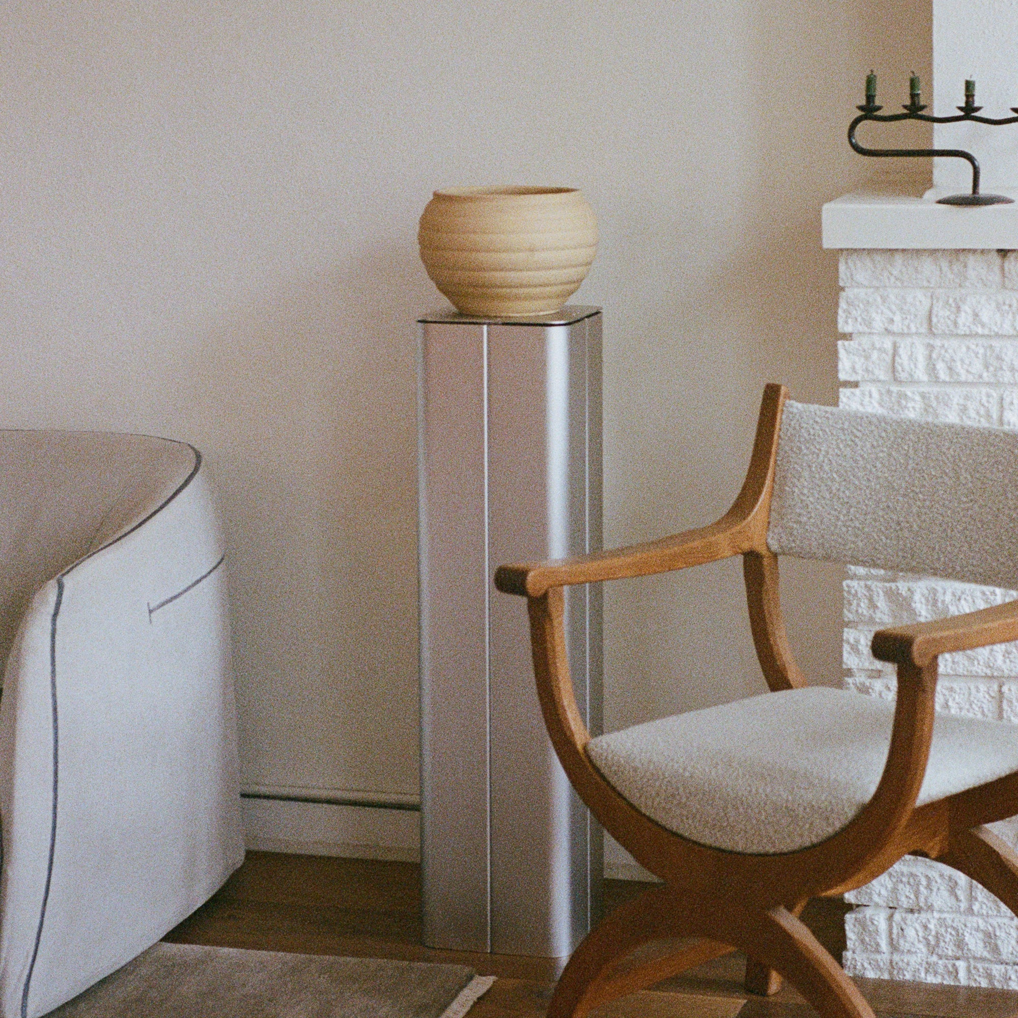 Gadroon Plinth