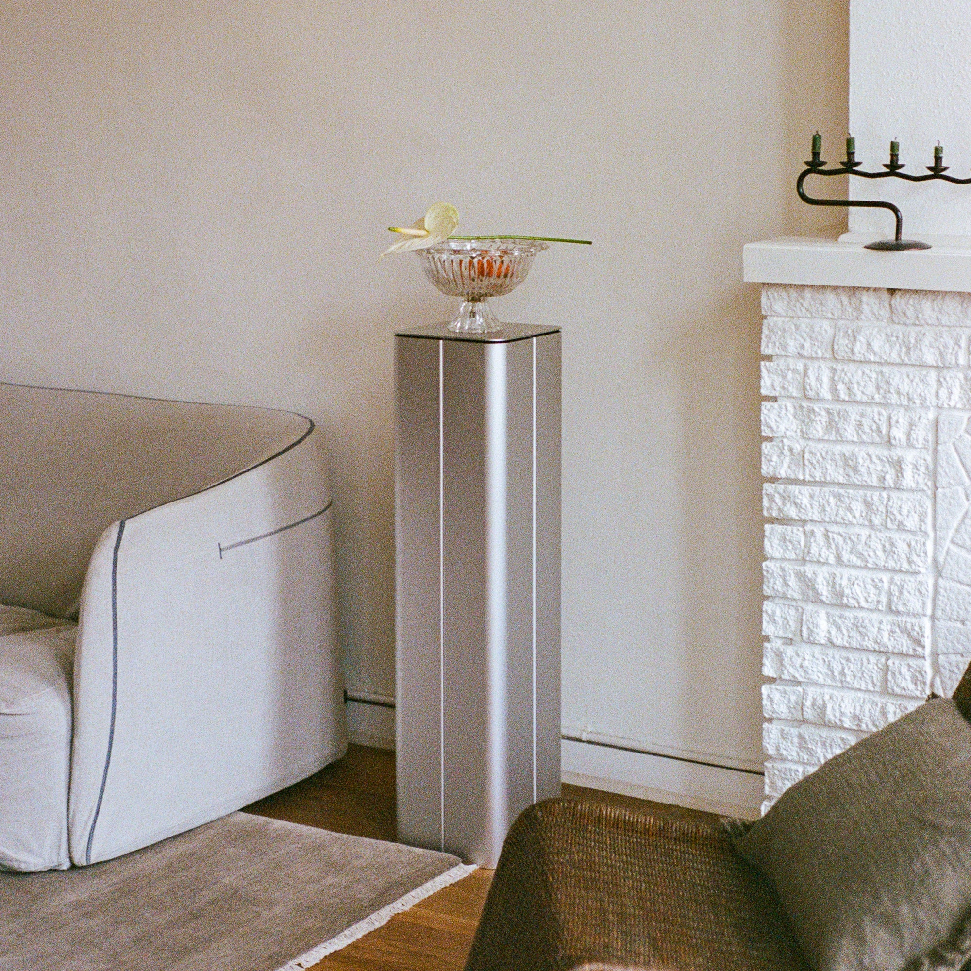 Gadroon Plinth